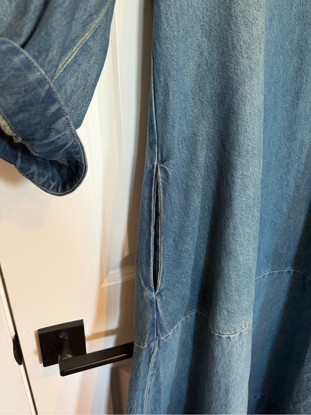 NWT Banana Republic Relaxed Denim Maxi Dress in Light Blue Size Large - Picture 4 of 8